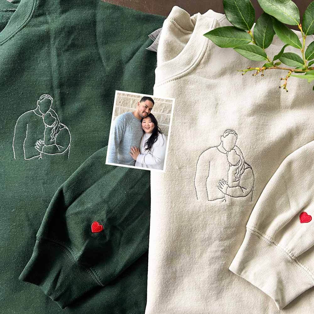 Personalized Couple Outline Portrait Sweatshirt