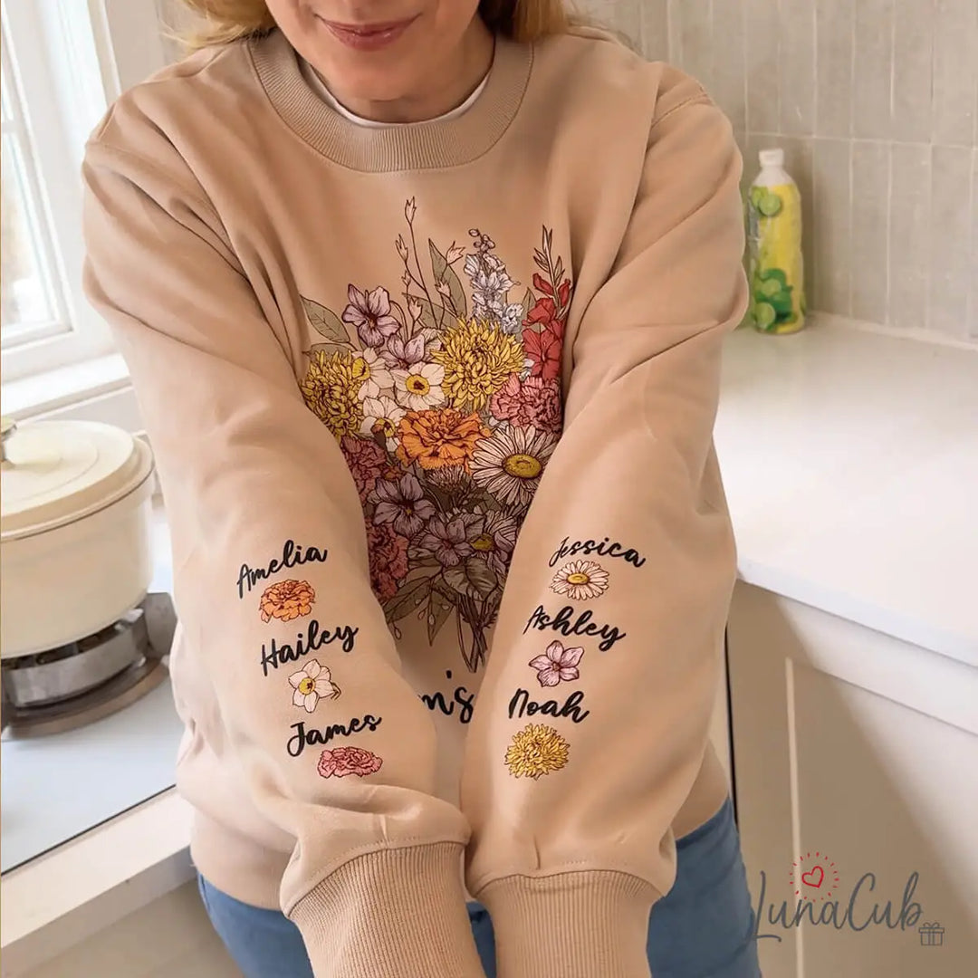 Custom Birth Flower Bouquet Sweatshirt | Personalized Family Name Floral Sweatshirt | Mother’s Day Gift for Mom, Grandma