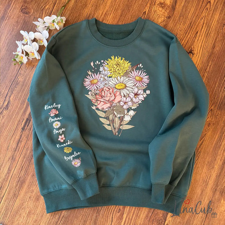 Custom Birth Flower Bouquet Sweatshirt | Personalized Family Name Floral Sweatshirt | Mother’s Day Gift for Mom, Grandma