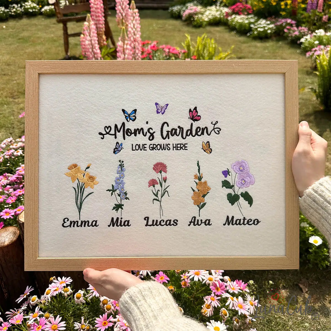 Personalized Mom’s Garden Embroidered Birth Flower Frame – Custom Family Names | 2026 Mother’s Day Gift